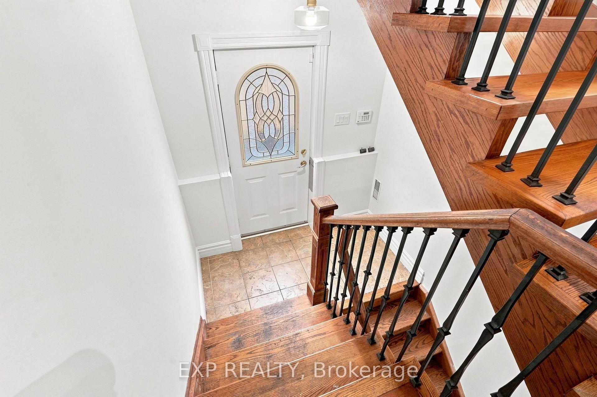 Photo 38 of 101 Cannon Road, Etobicoke, Stonegate-Queensway — HOMEH