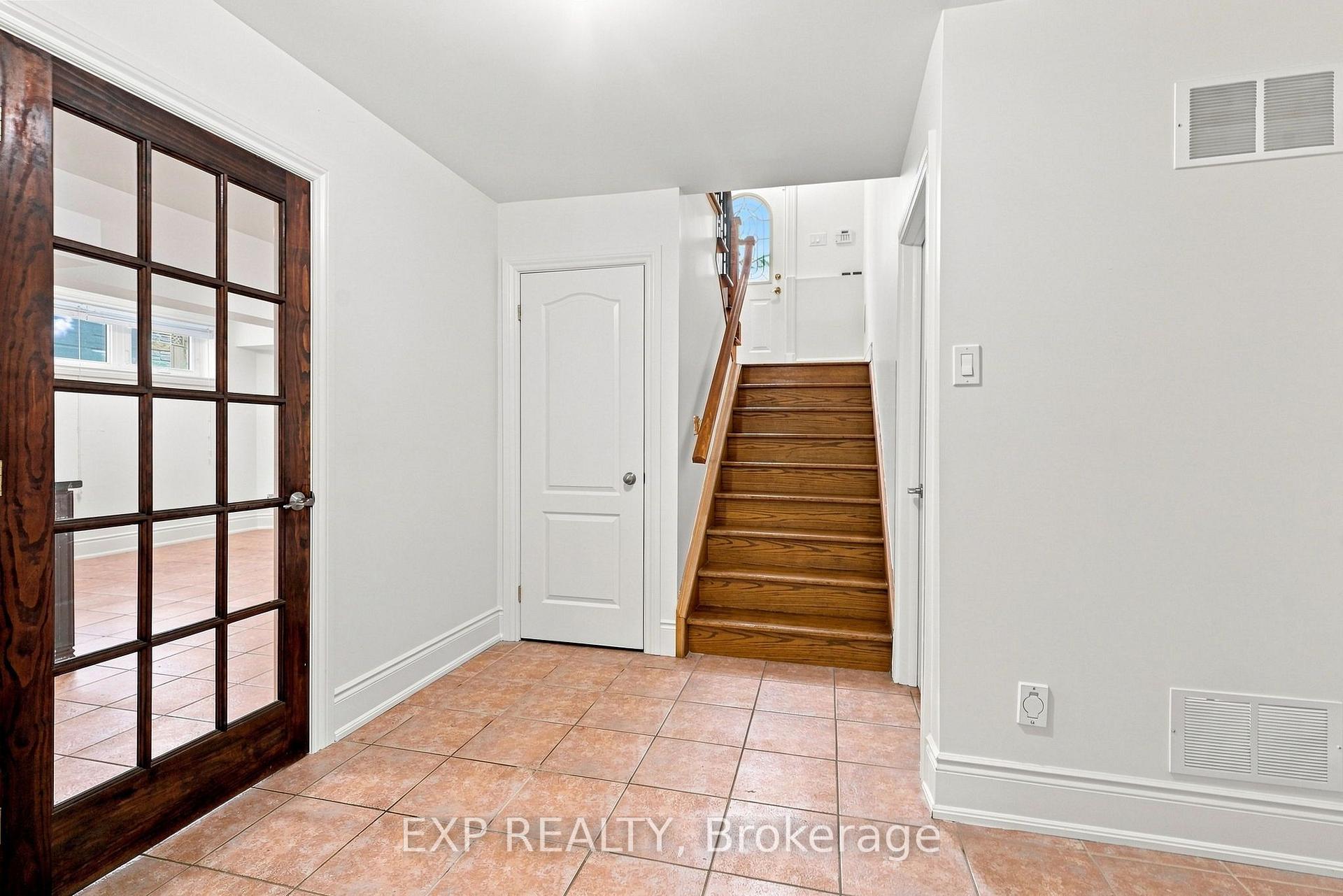 Photo 39 of 101 Cannon Road, Etobicoke, Stonegate-Queensway — HOMEH