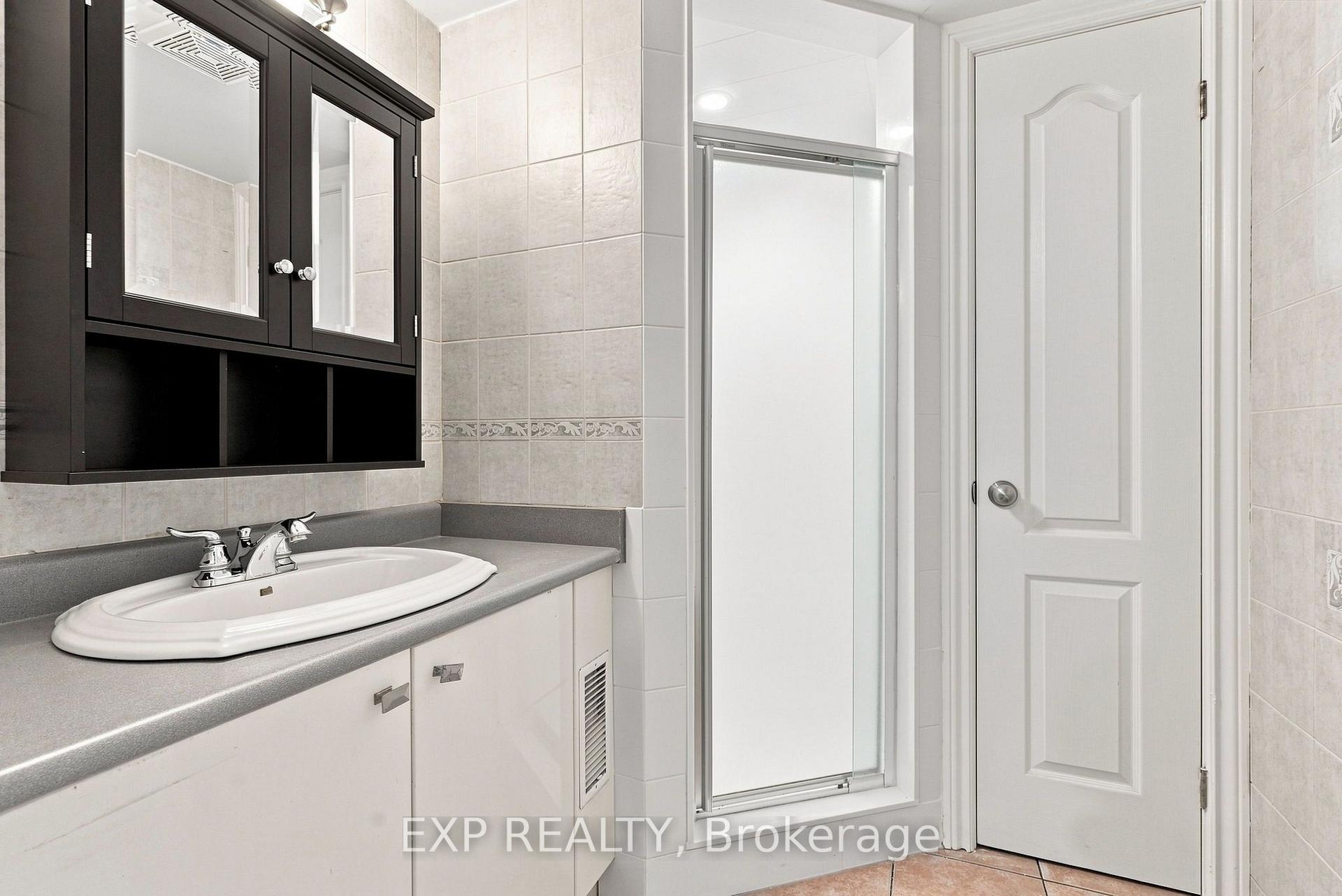 Photo 40 of 101 Cannon Road, Etobicoke, Stonegate-Queensway — HOMEH
