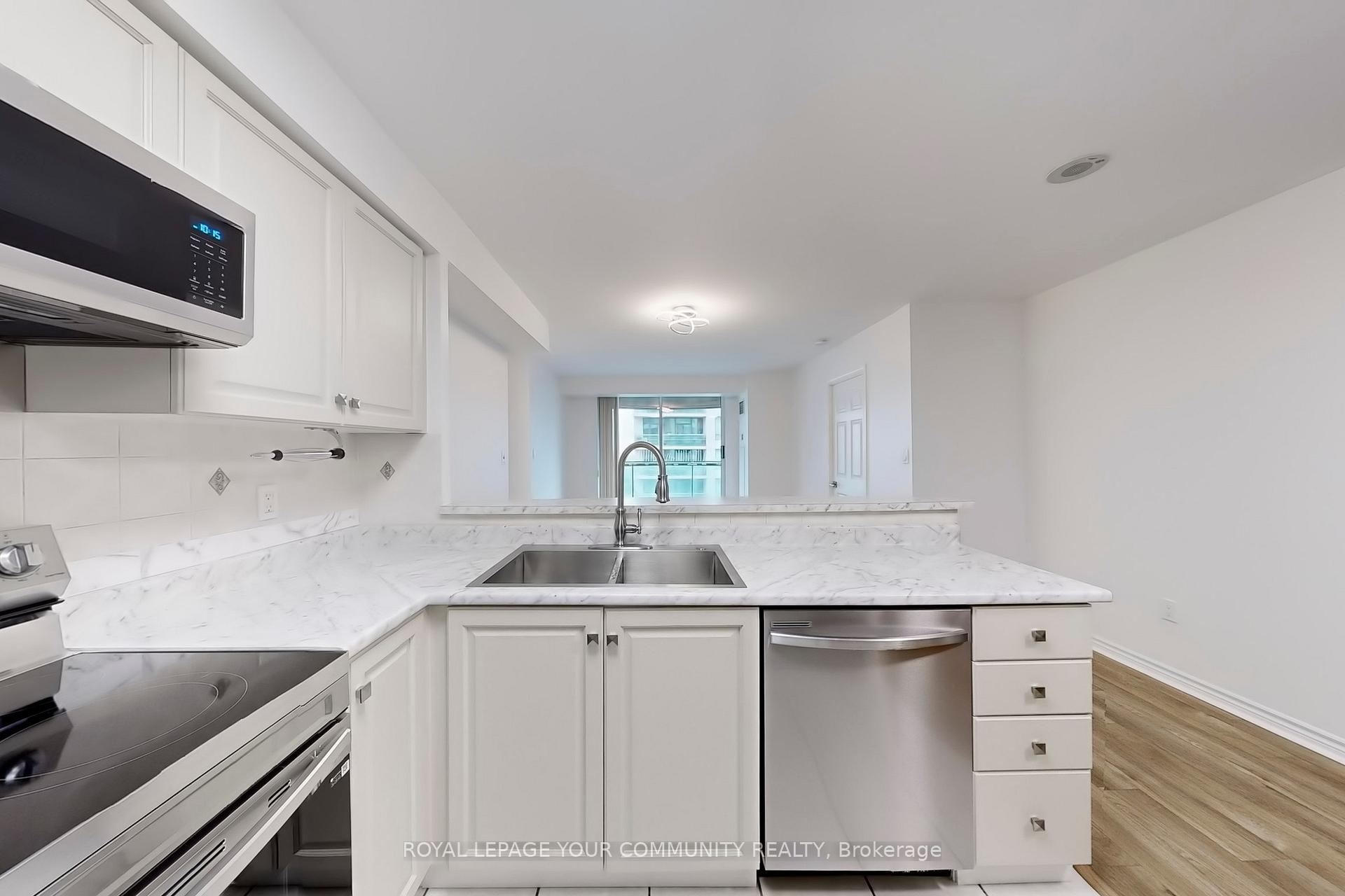 Photo 3 of Unit 1906, 7 Lorraine Drive, North York, Willowdale West — HOMEH