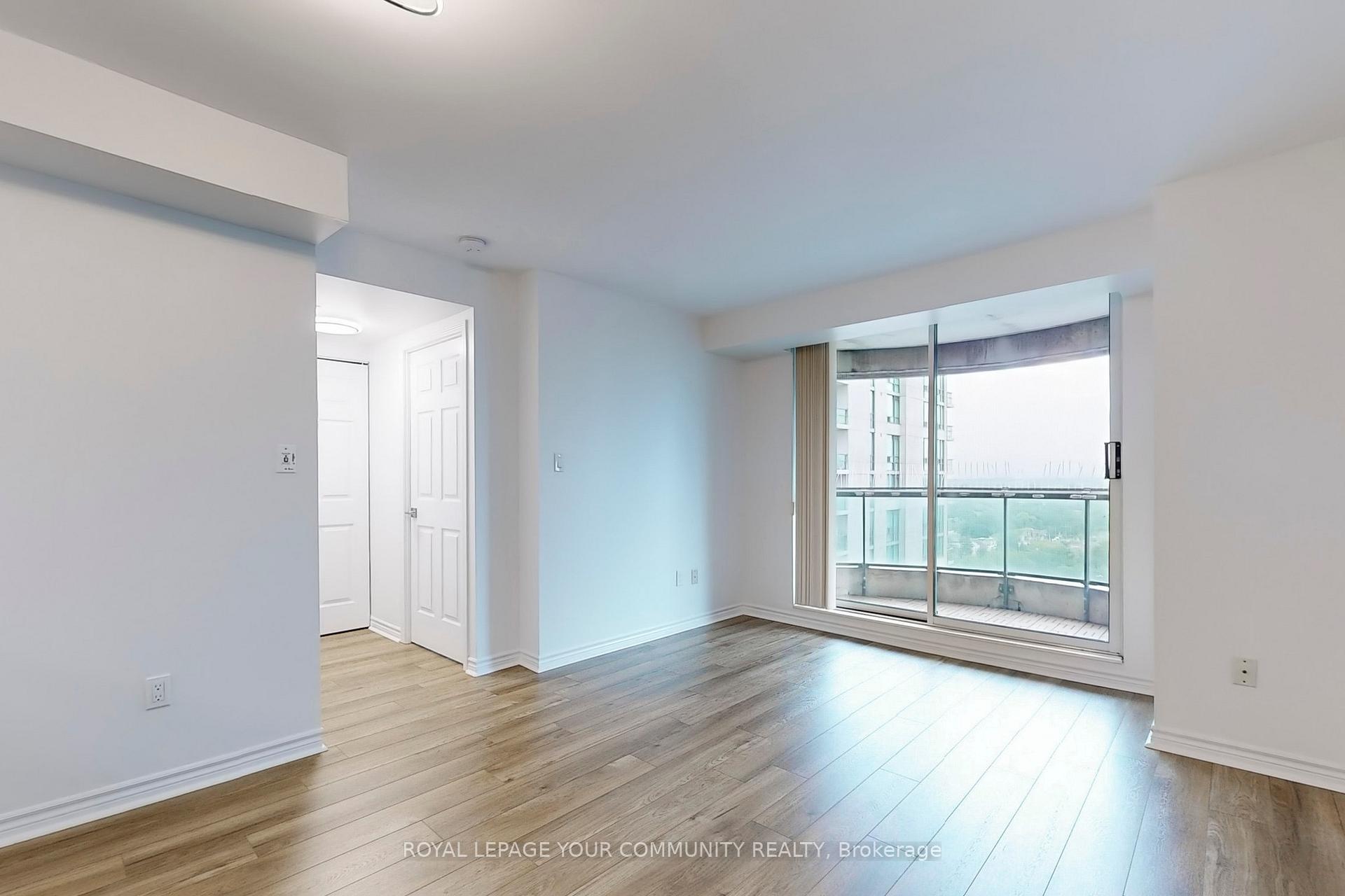 Photo 5 of Unit 1906, 7 Lorraine Drive, North York, Willowdale West — HOMEH
