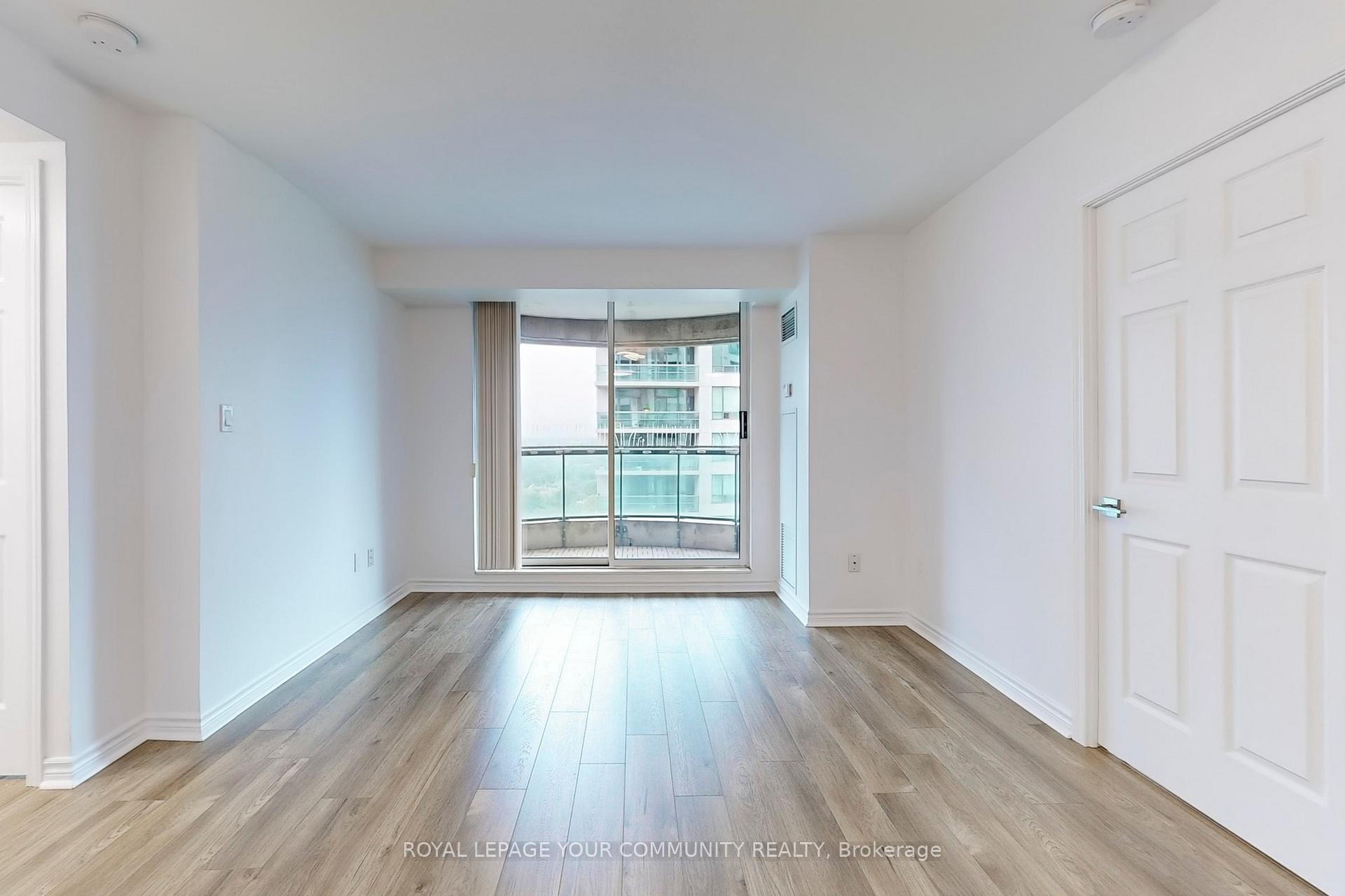 Photo 6 of Unit 1906, 7 Lorraine Drive, North York, Willowdale West — HOMEH