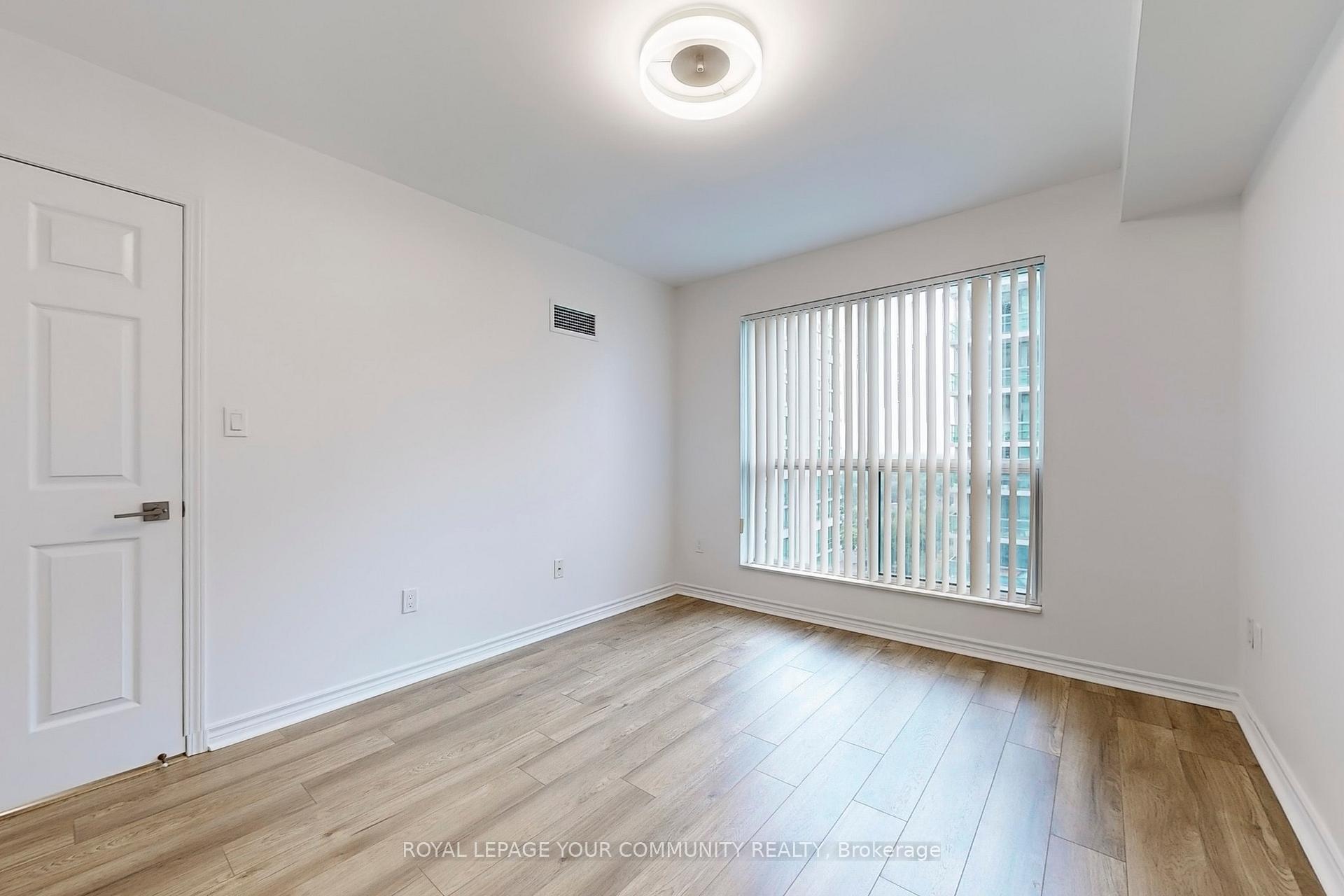 Photo 11 of Unit 1906, 7 Lorraine Drive, North York, Willowdale West — HOMEH