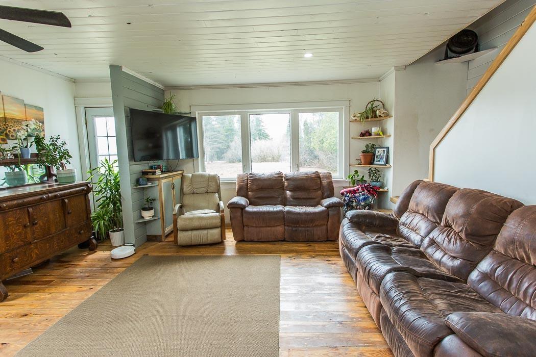 Photo 5 of 46 Collver Road, Huron Shores — HOMEH