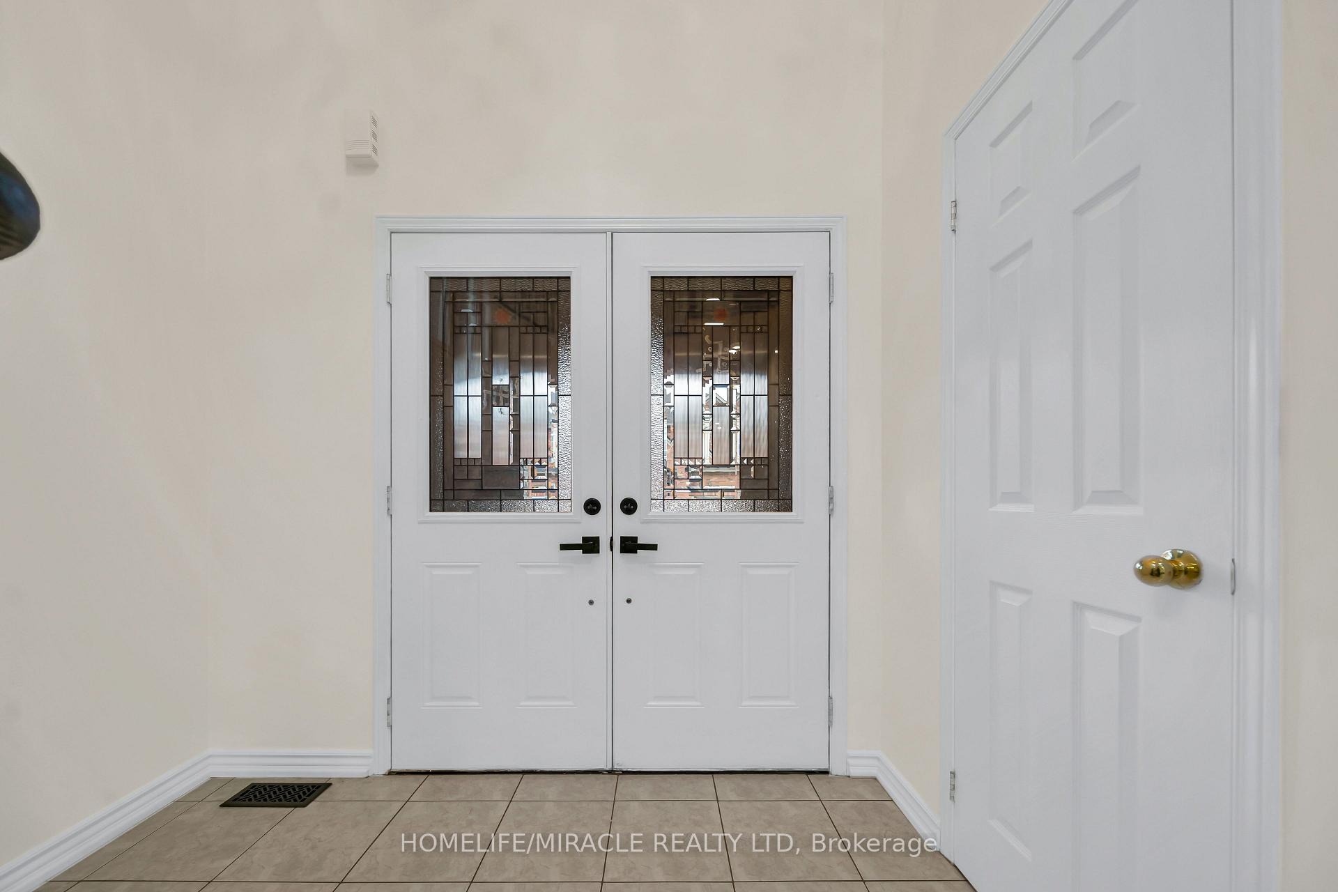 Photo 7 of 763 Pitcher Place, Milton, Coates — HOMEH