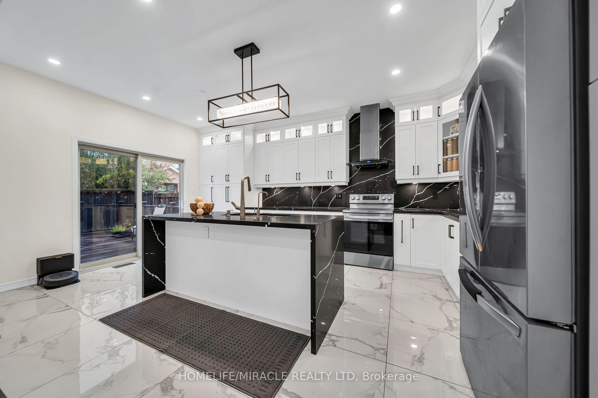 Photo 21 of 763 Pitcher Place, Milton, Coates — HOMEH