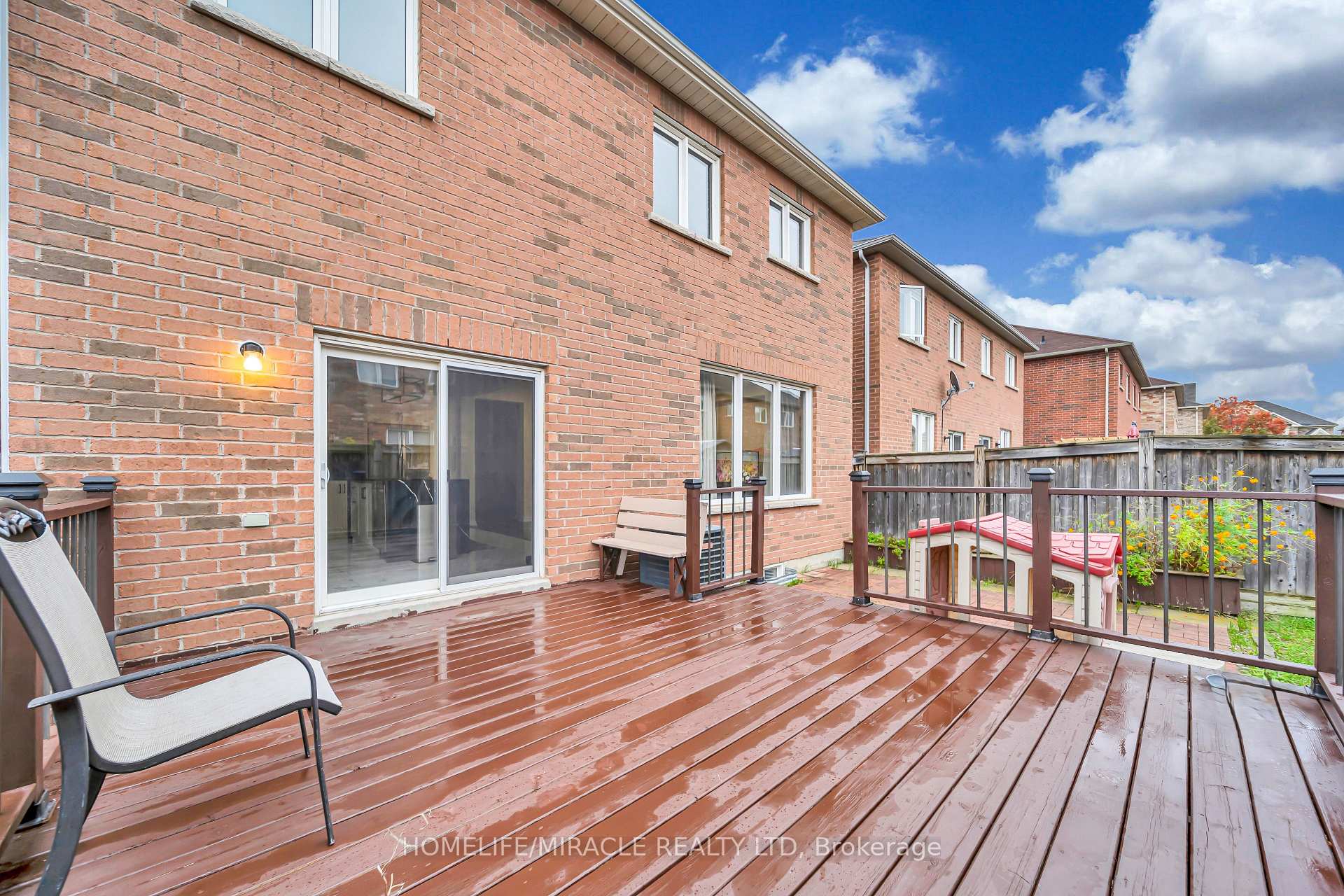 Photo 49 of 763 Pitcher Place, Milton, Coates — HOMEH