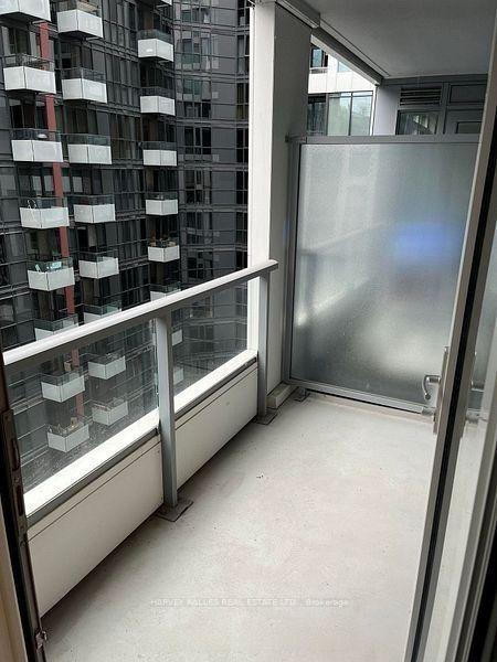 Photo 17 of Unit 726, 576 Front Street W, Toronto, Waterfront Communities — HOMEH