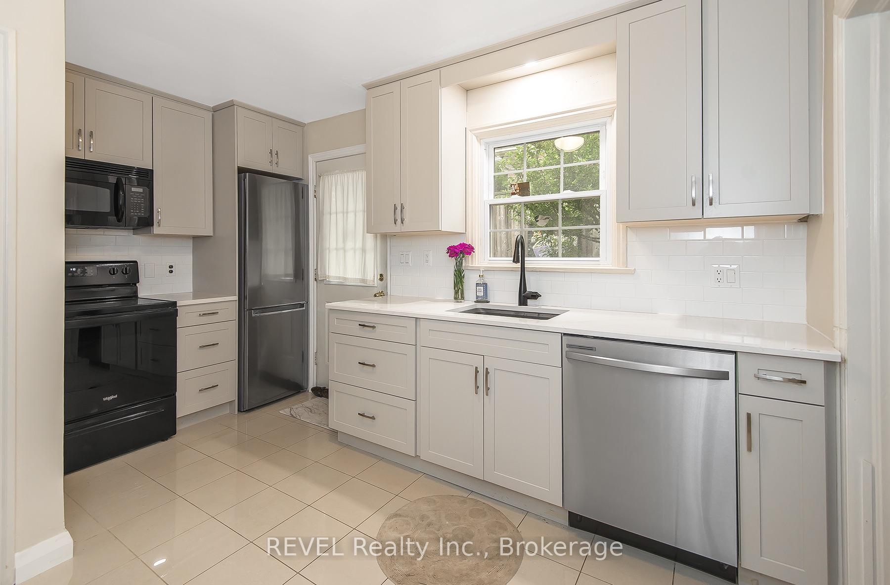 Photo of 113 St. Paul Crescent