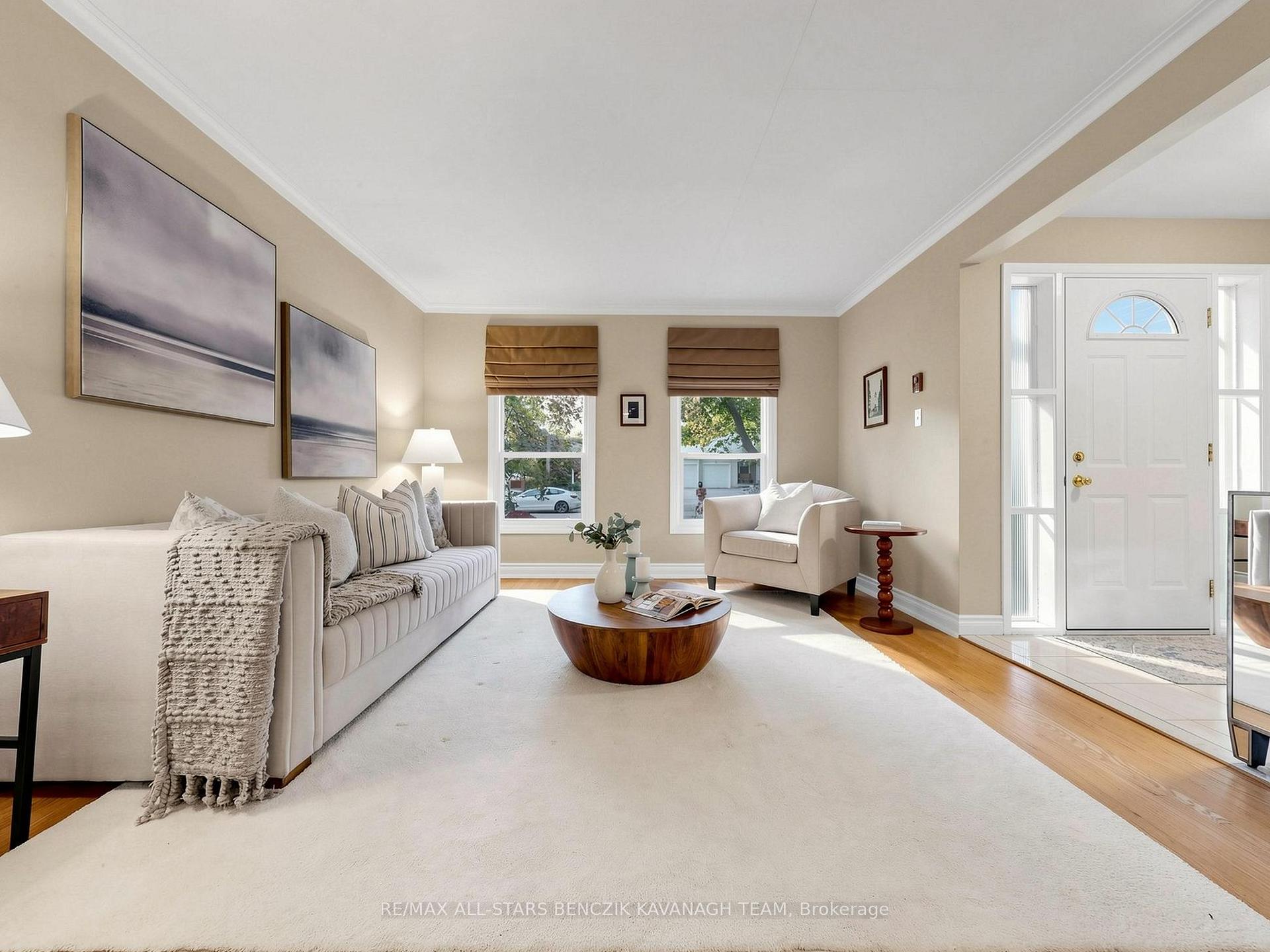 Photo 3 of 41 John Dexter Place, Markham, Sherwood-Amberglen — HOMEH