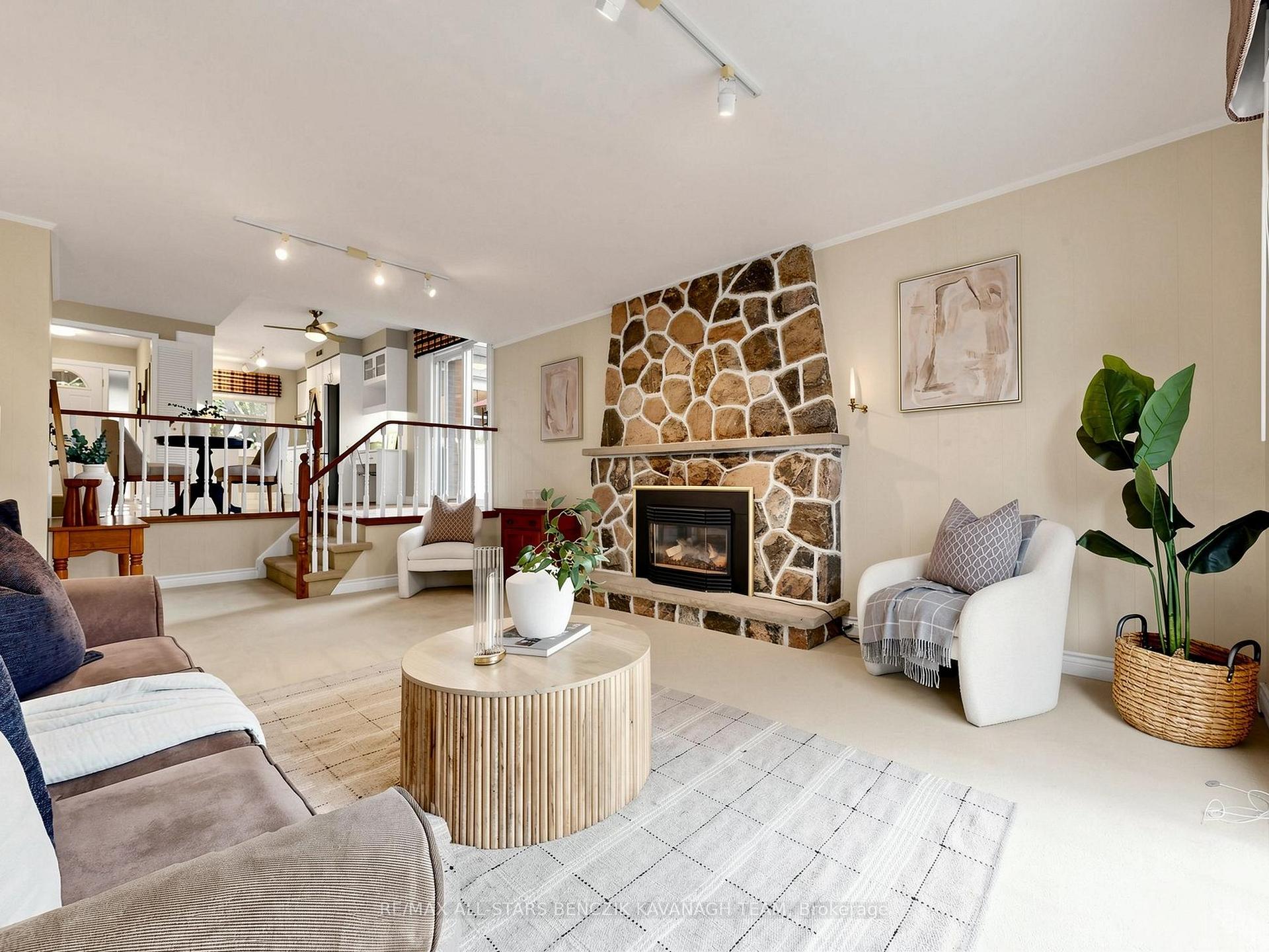 Photo 7 of 41 John Dexter Place, Markham, Sherwood-Amberglen — HOMEH