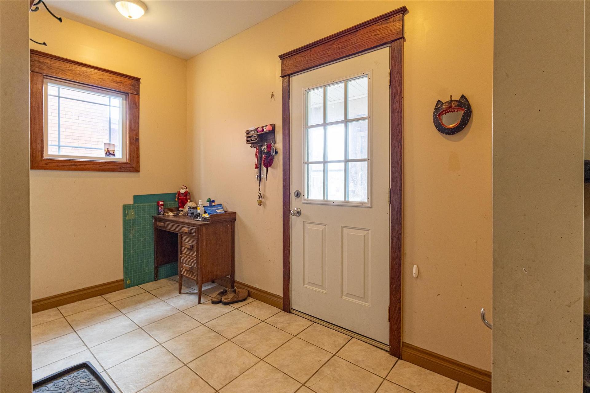 Photo 4 of 180 Elgin Street, Sault Ste Marie, Ward 2 — HOMEH