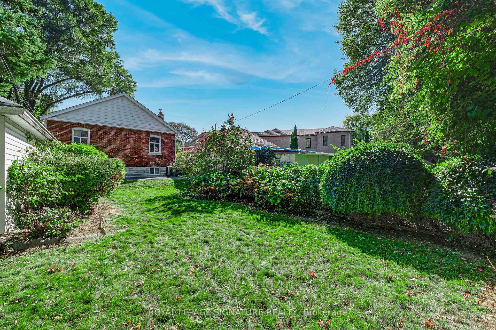 Photo 3 of 106 Meighen Avenue, Toronto, O'Connor-Parkview — HOMEH