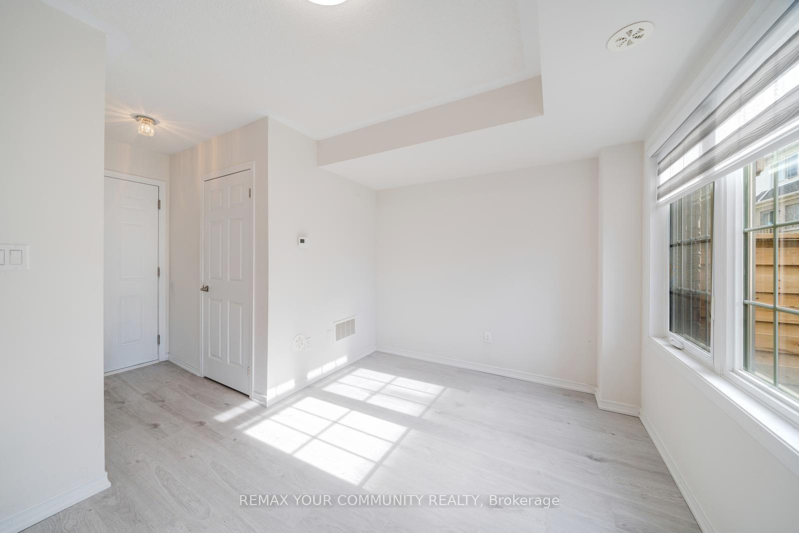 Photo 3 of Unit 137, 2566 Mojave Path, Oshawa, Windfields — HOMEH