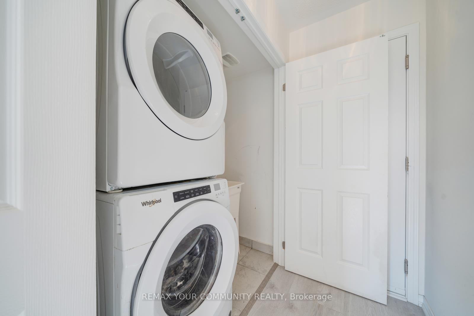 Photo 4 of Unit 137, 2566 Mojave Path, Oshawa, Windfields — HOMEH