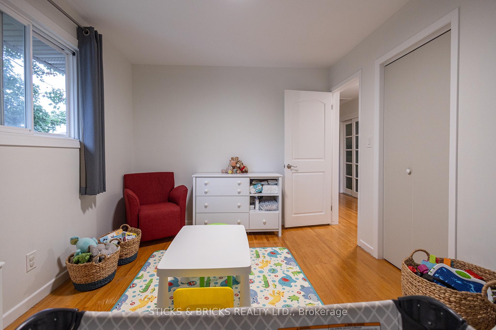 Photo 14 of 4479 Mitchell Avenue, Niagara Falls, Morrison — HOMEH