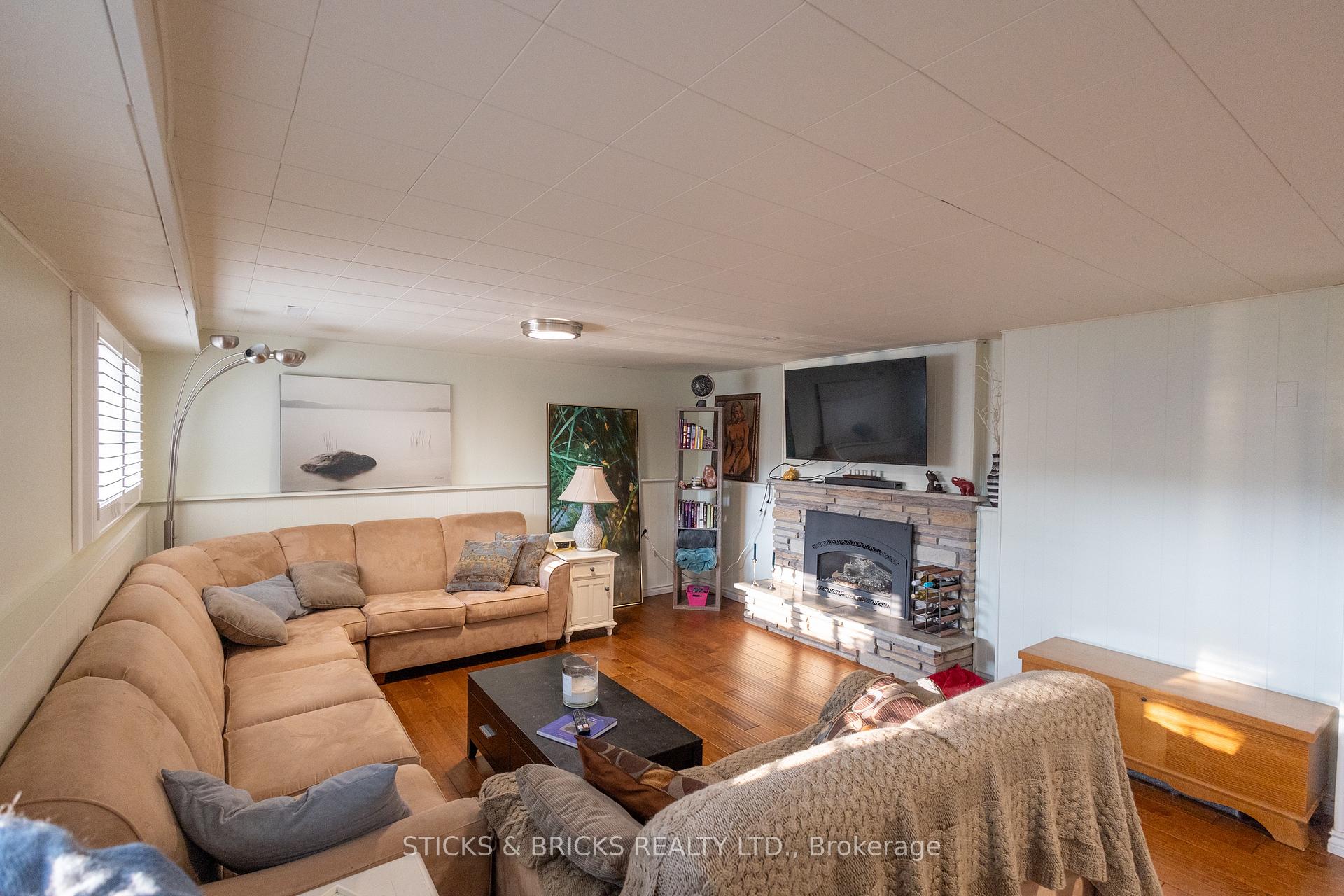 Photo 18 of 4479 Mitchell Avenue, Niagara Falls, Morrison — HOMEH