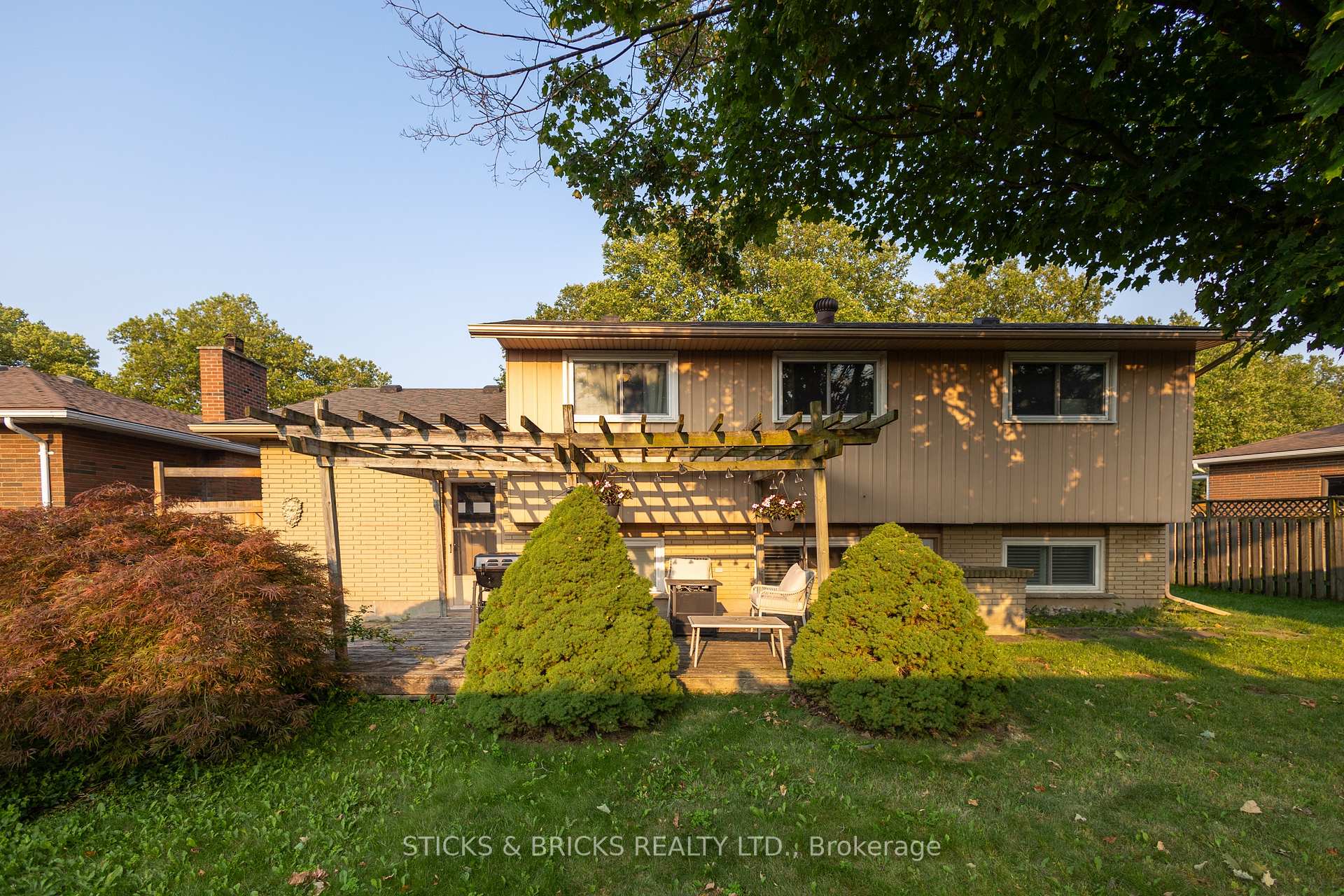 Photo 25 of 4479 Mitchell Avenue, Niagara Falls, Morrison — HOMEH