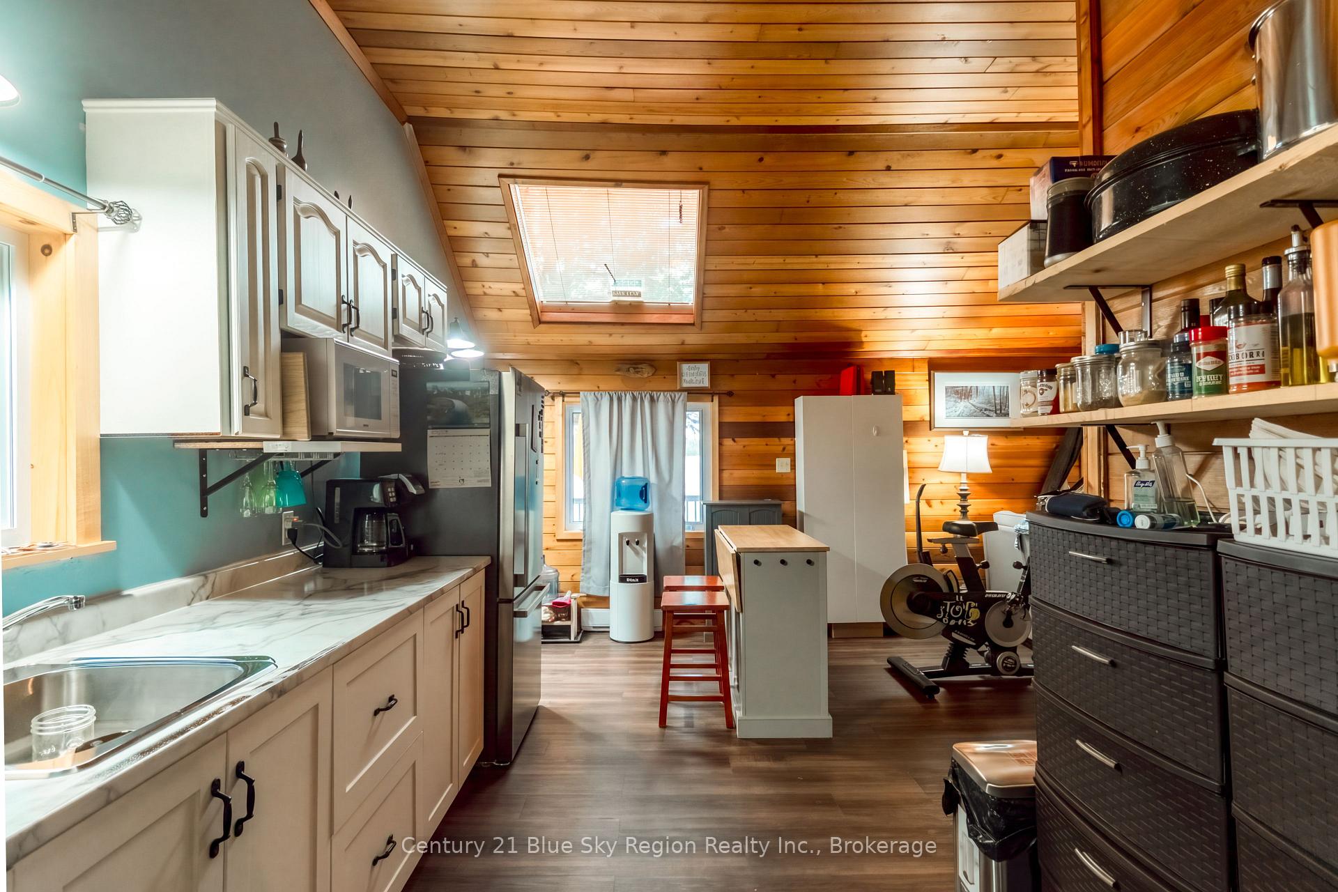 Photo 6 of 2261 Peninsula Road, North Bay, Birchaven — HOMEH