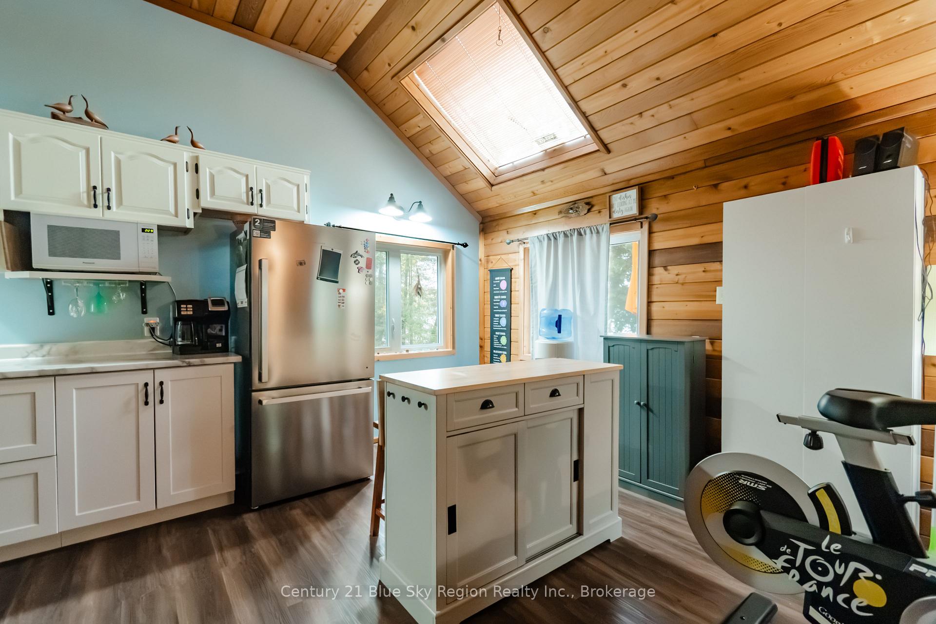 Photo 7 of 2261 Peninsula Road, North Bay, Birchaven — HOMEH