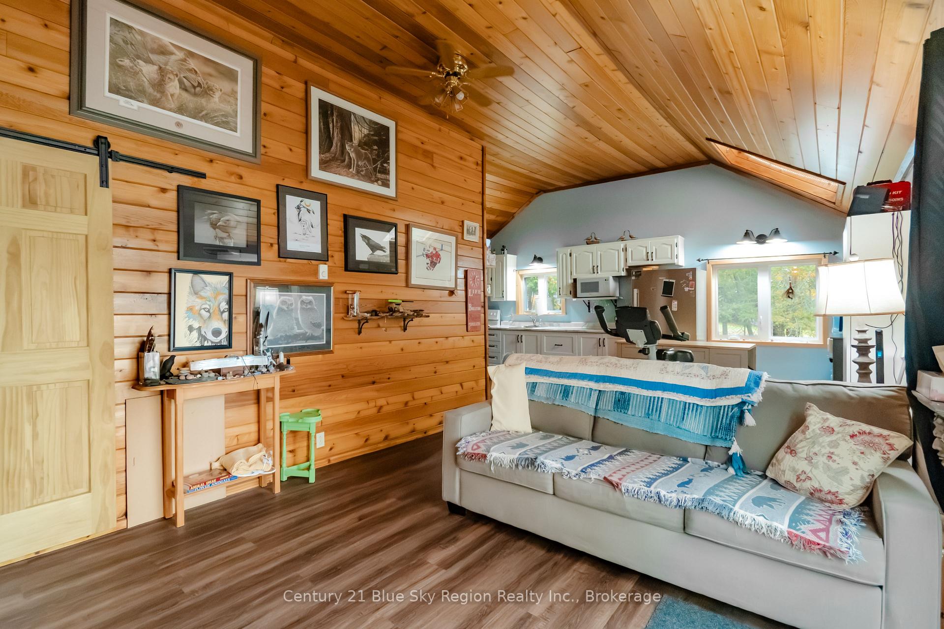 Photo 17 of 2261 Peninsula Road, North Bay, Birchaven — HOMEH
