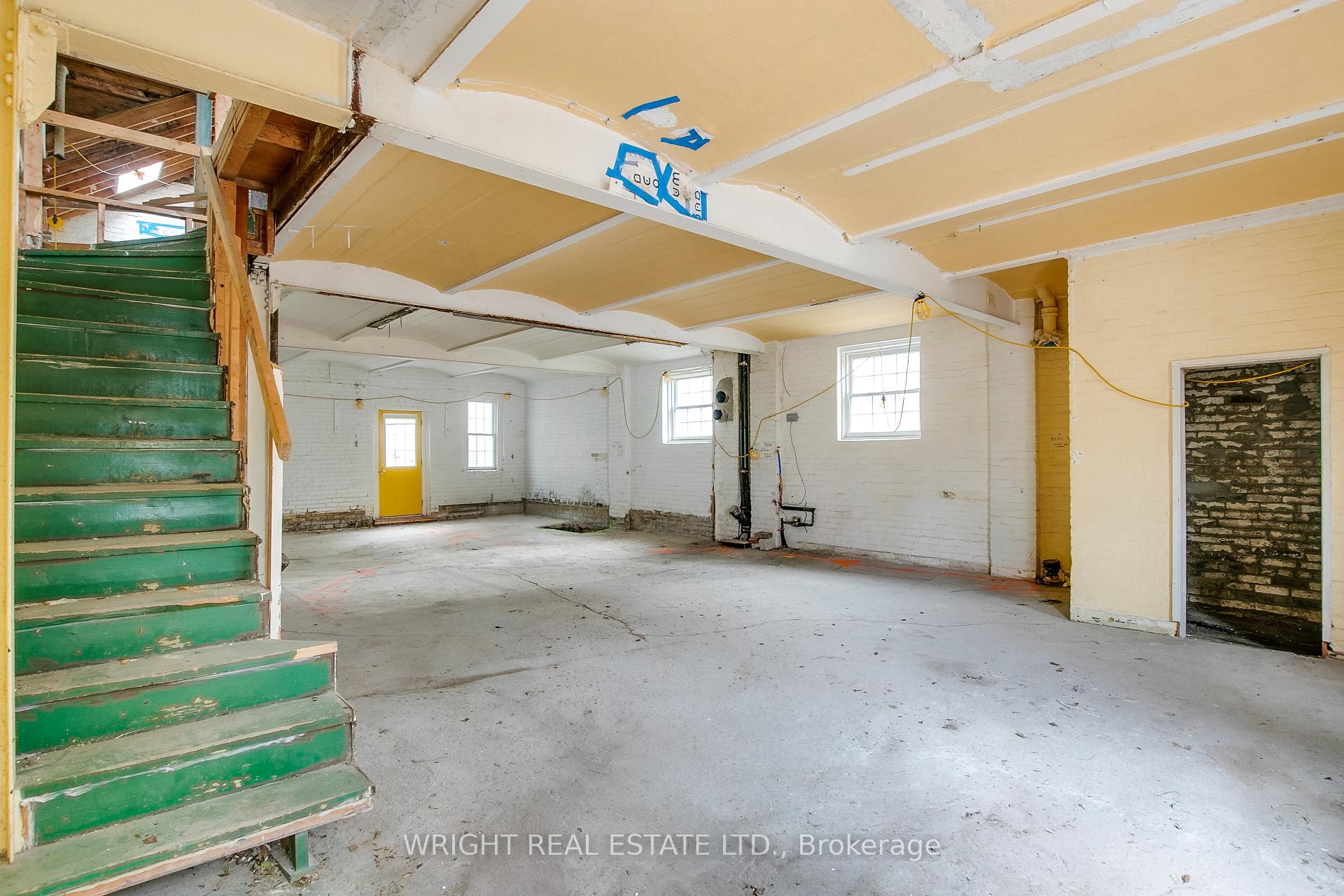 Photo 4 of Unit Rear, 105 Major Street, Toronto, University — HOMEH
