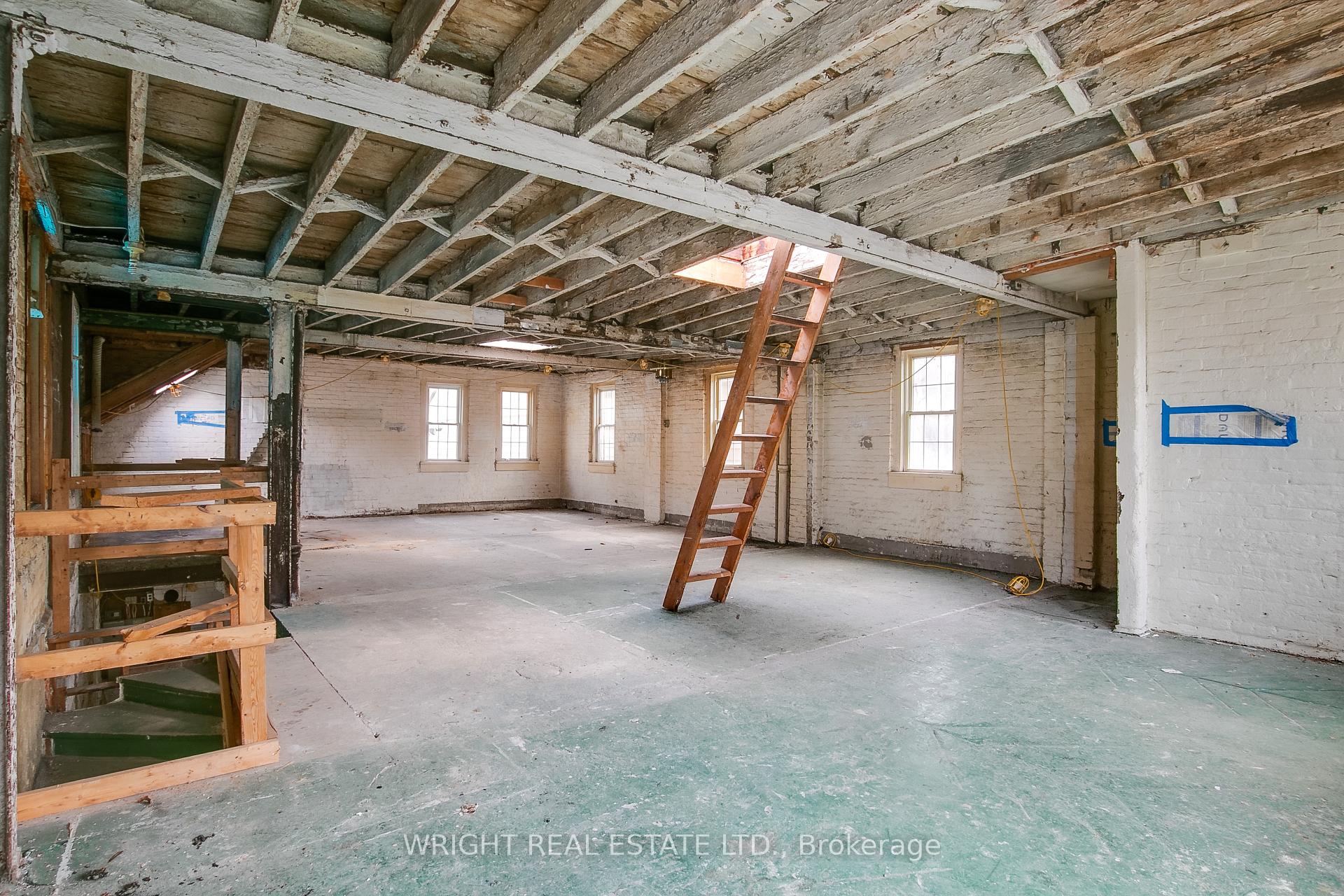 Photo 11 of Unit Rear, 105 Major Street, Toronto, University — HOMEH