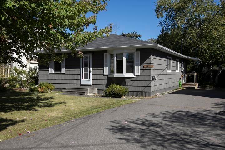 Photo of 552 Lake Street