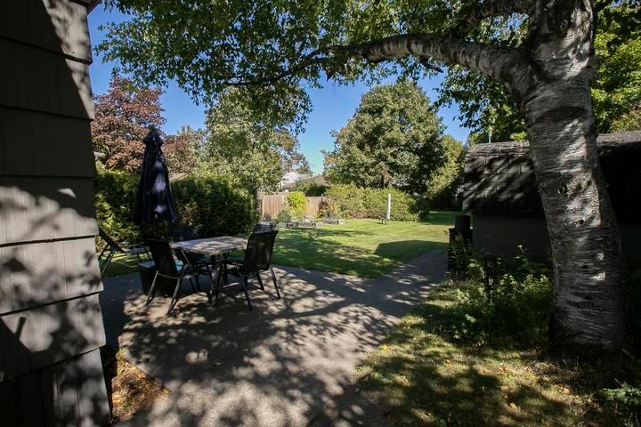 Photo 6 of 552 Lake Street, Sault Ste Marie, Ward 2 — HOMEH