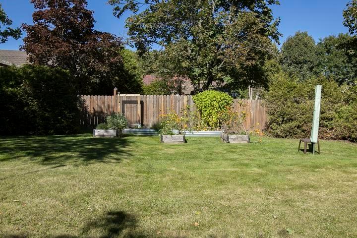 Photo 7 of 552 Lake Street, Sault Ste Marie, Ward 2 — HOMEH