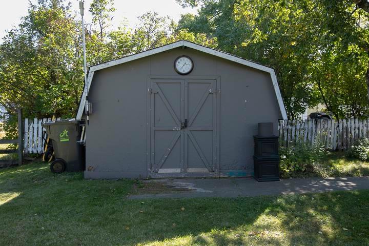 Photo 12 of 552 Lake Street, Sault Ste Marie, Ward 2 — HOMEH