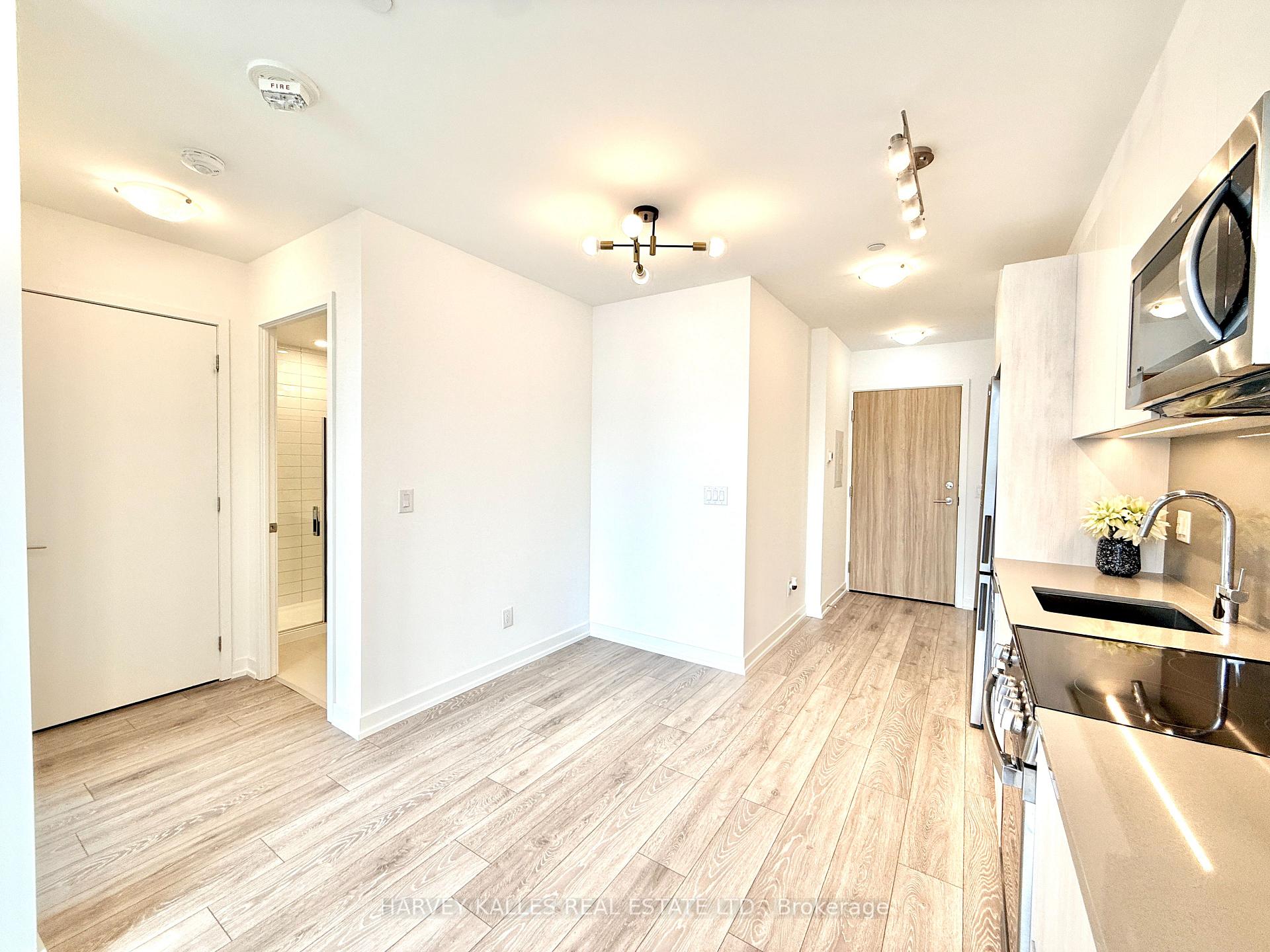 Photo 6 of Unit 635, 3100 Keele Street, North York, Downsview-Roding-CFB — HOMEH