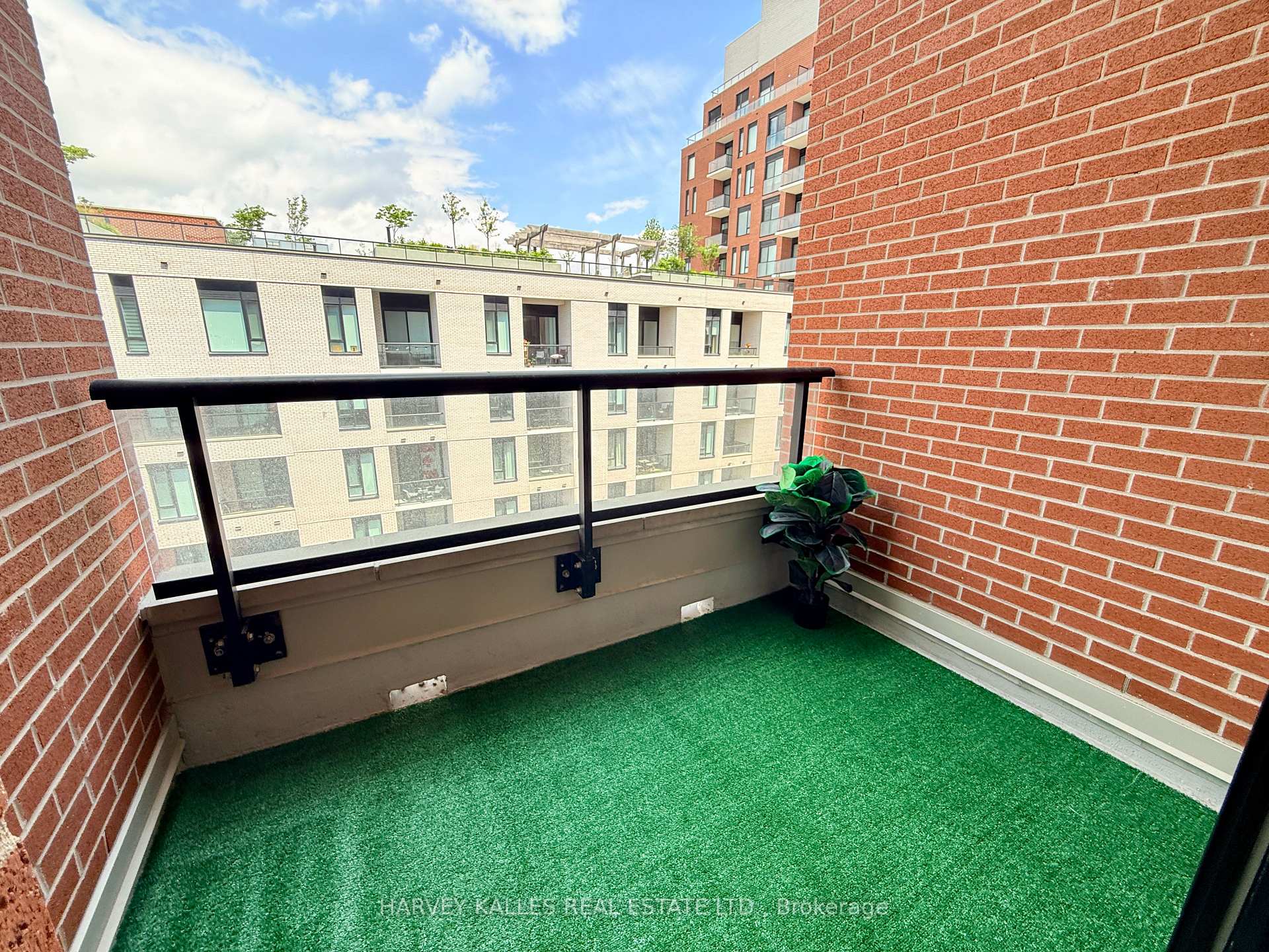 Photo 10 of Unit 635, 3100 Keele Street, North York, Downsview-Roding-CFB — HOMEH