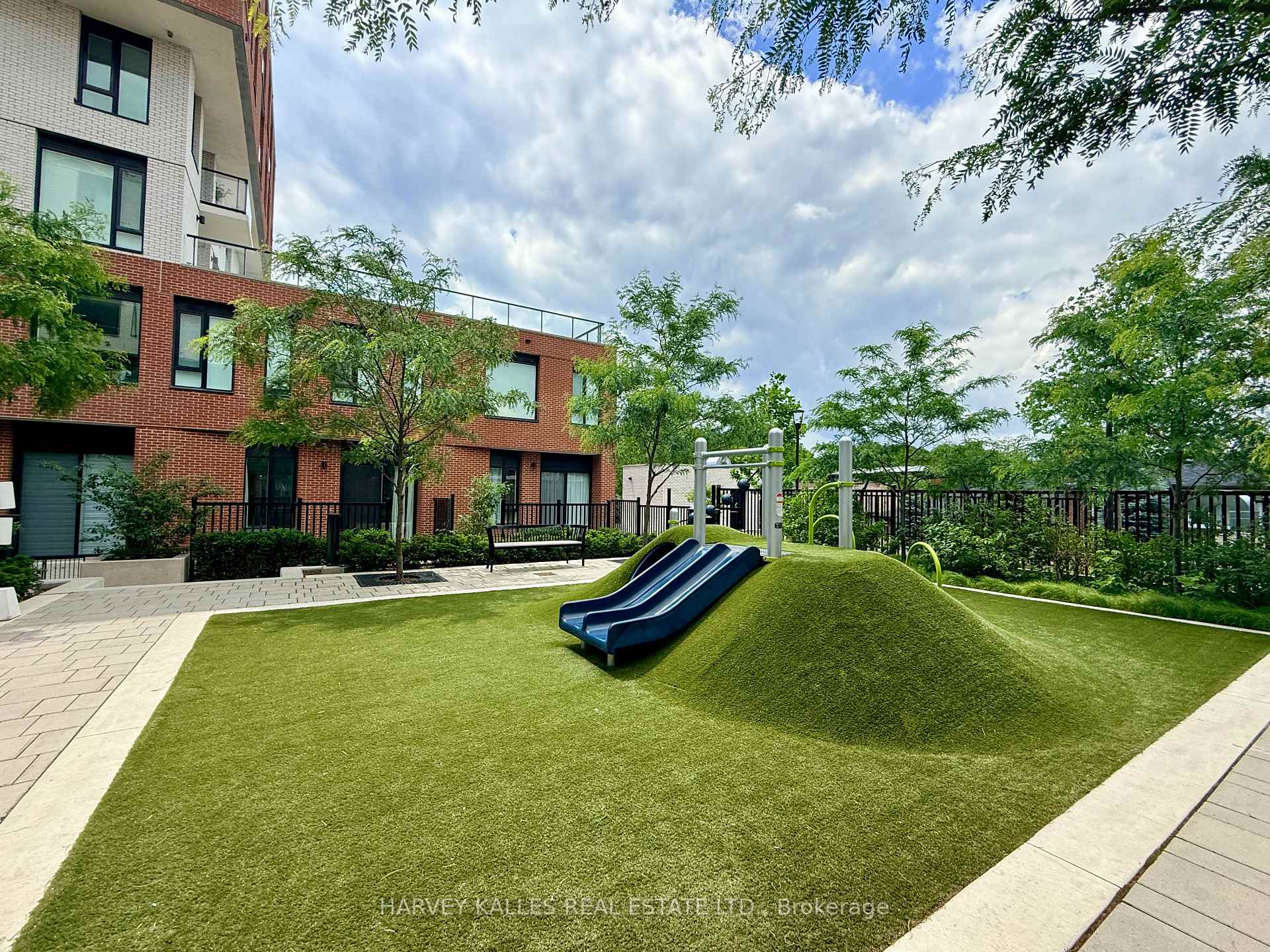Photo 17 of Unit 635, 3100 Keele Street, North York, Downsview-Roding-CFB — HOMEH