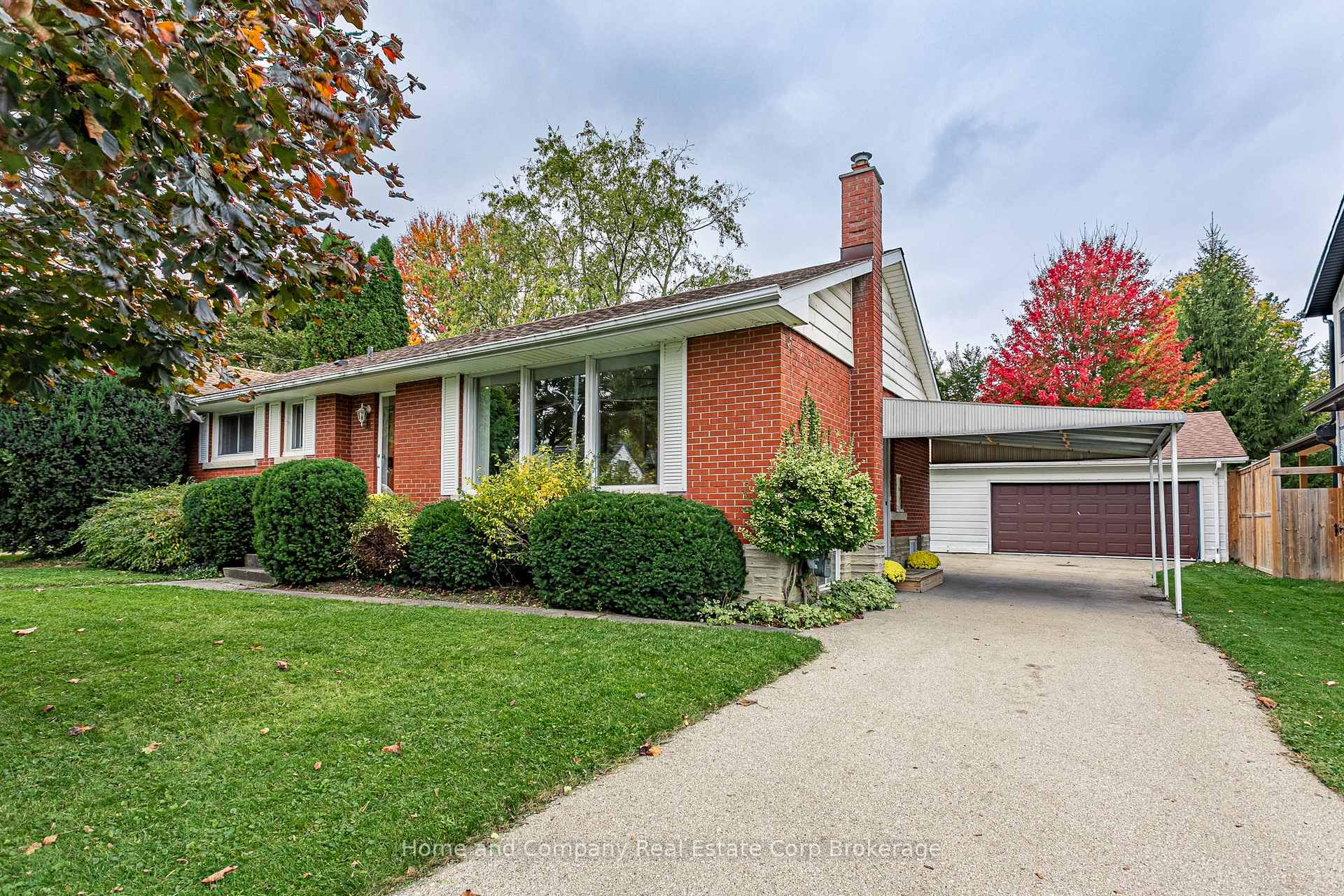 Photo 5 of 28 Hesson Street, Stratford — HOMEH