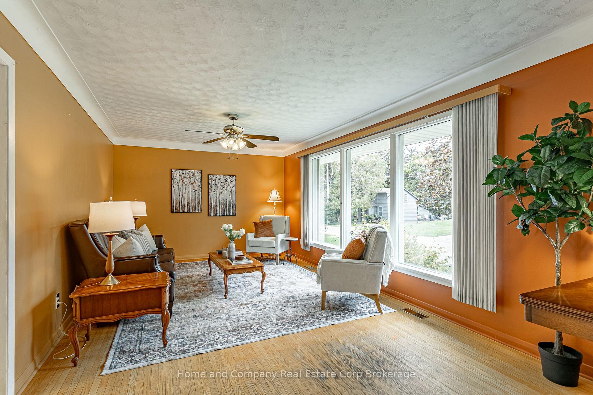 Photo 7 of 28 Hesson Street, Stratford — HOMEH