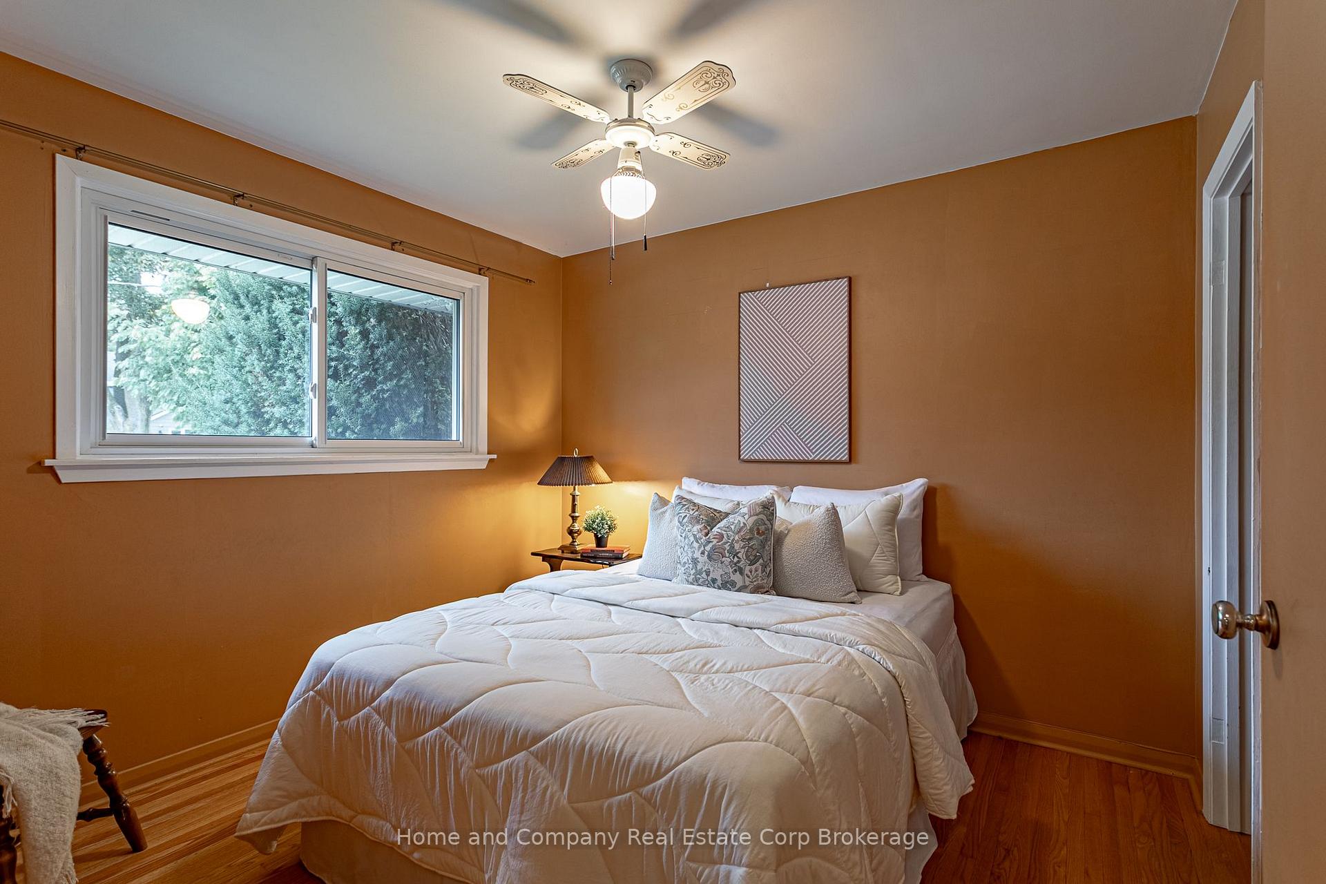 Photo 10 of 28 Hesson Street, Stratford — HOMEH