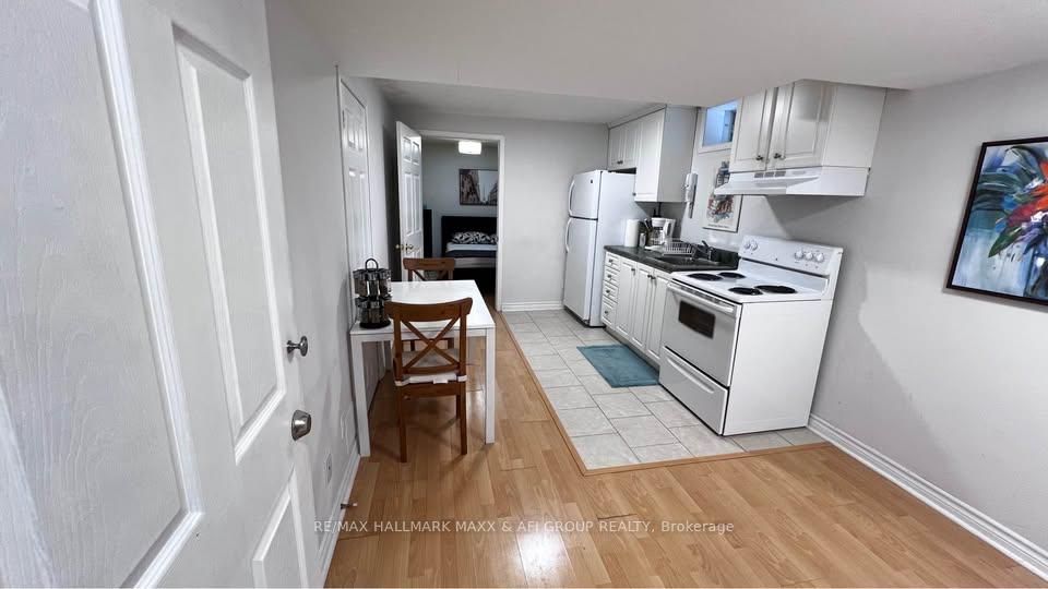 Photo 4 of Unit Bsmt, 157 Amulet Crescent, Richmond Hill, Rouge Woods — HOMEH