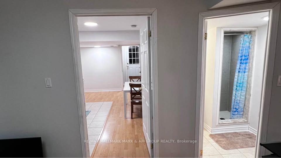 Photo 9 of Unit Bsmt, 157 Amulet Crescent, Richmond Hill, Rouge Woods — HOMEH