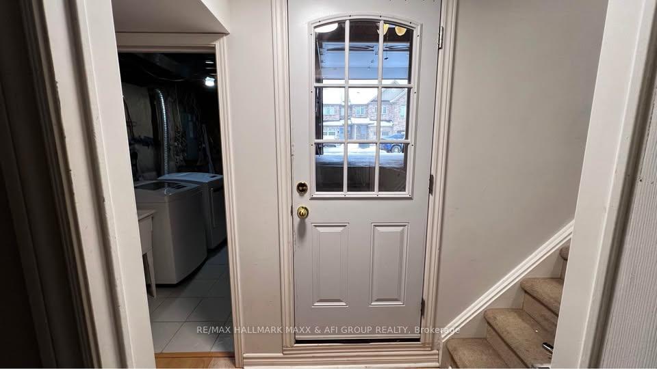Photo 13 of Unit Bsmt, 157 Amulet Crescent, Richmond Hill, Rouge Woods — HOMEH
