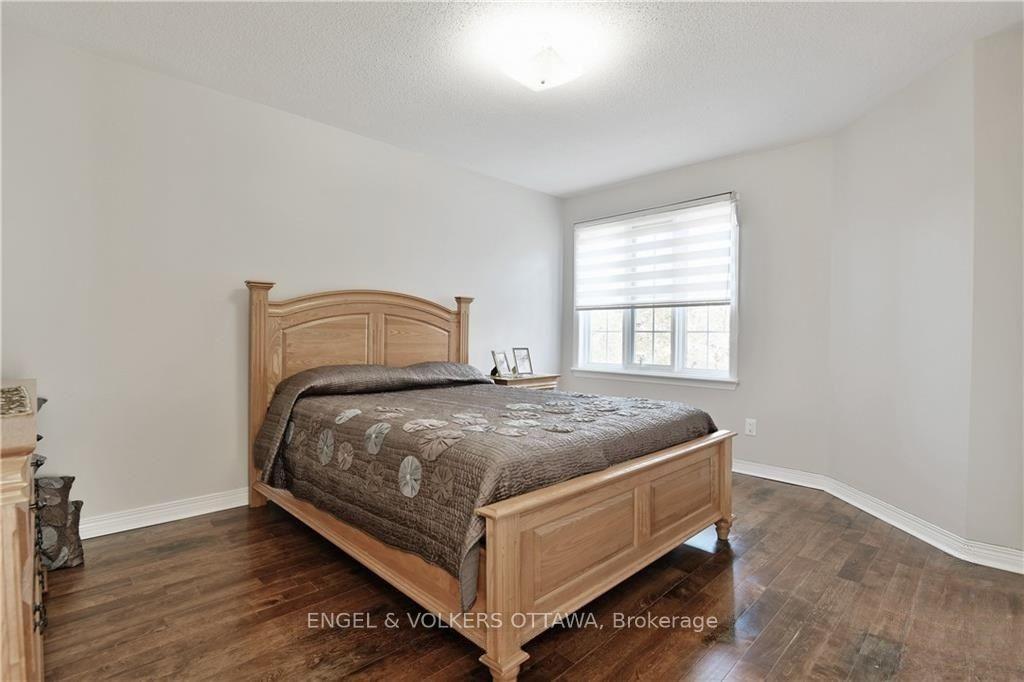 Photo 16 of 13 Picasso Drive, Ottawa, Hunt Club Park — HOMEH