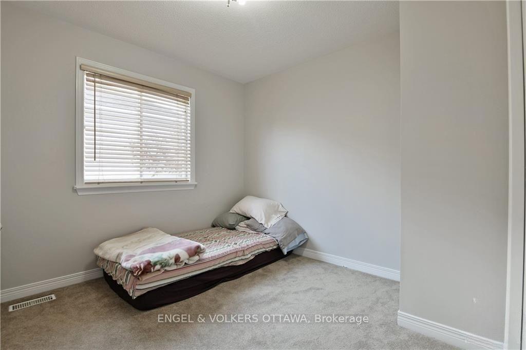 Photo 17 of 13 Picasso Drive, Ottawa, Hunt Club Park — HOMEH