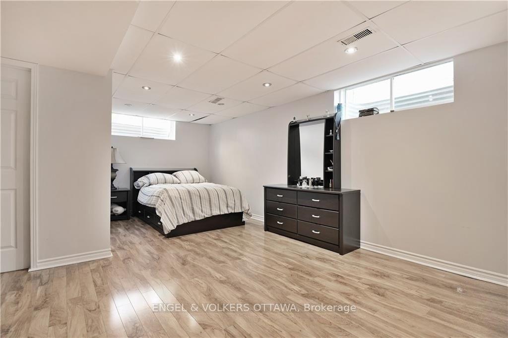 Photo 20 of 13 Picasso Drive, Ottawa, Hunt Club Park — HOMEH