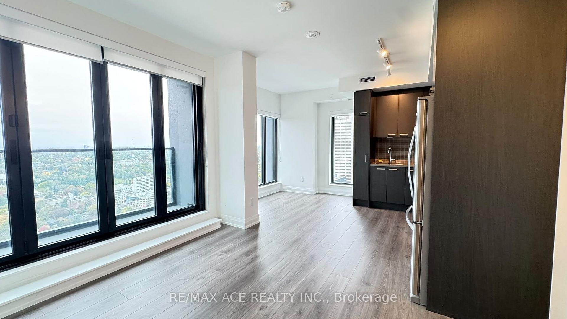 Photo 4 of Unit 3008, 20 Soudan Avenue, Toronto, Mount Pleasant West — HOMEH