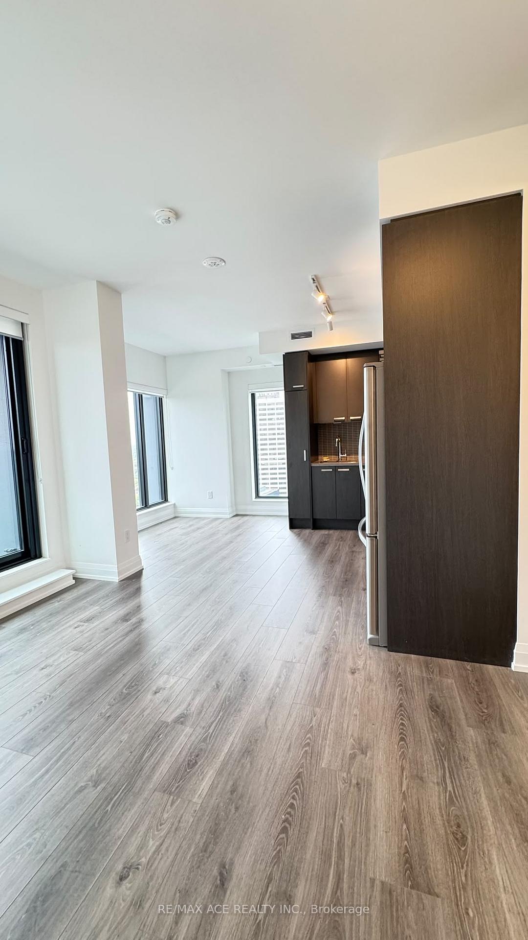 Photo 8 of Unit 3008, 20 Soudan Avenue, Toronto, Mount Pleasant West — HOMEH