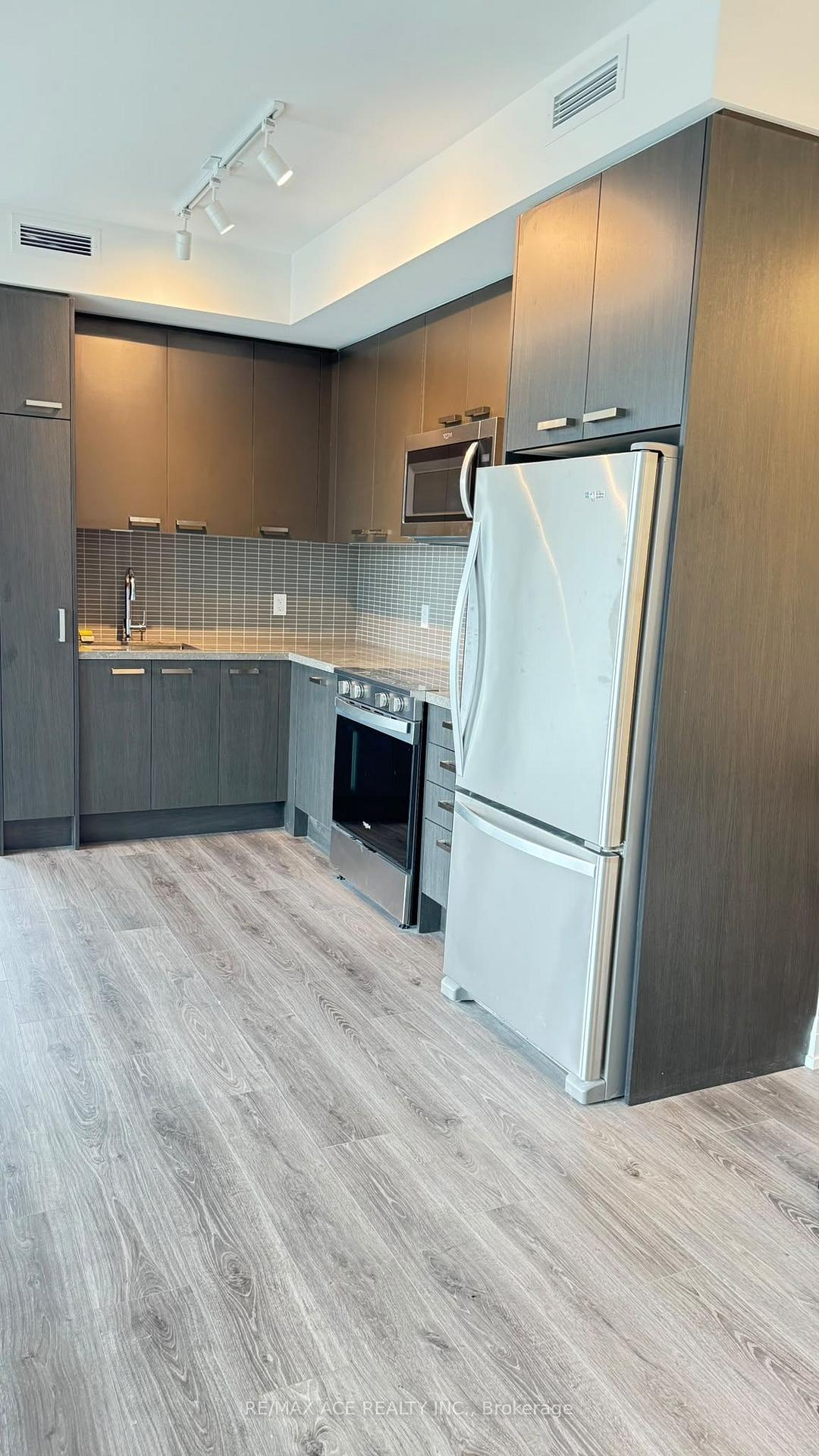 Photo 16 of Unit 3008, 20 Soudan Avenue, Toronto, Mount Pleasant West — HOMEH