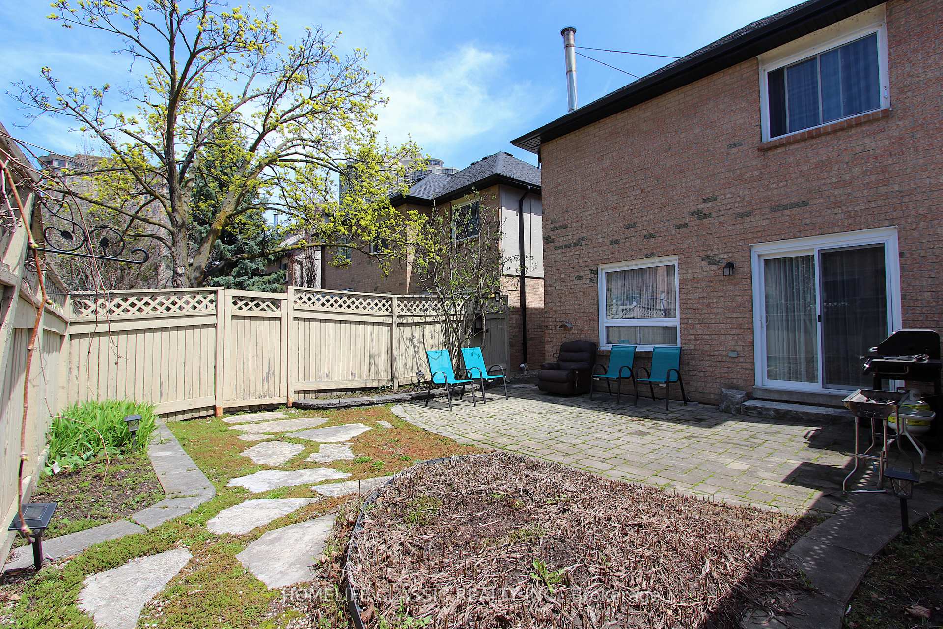 Photo 5 of Unit 51, 4635 Regents Terrace, Mississauga, Hurontario — HOMEH