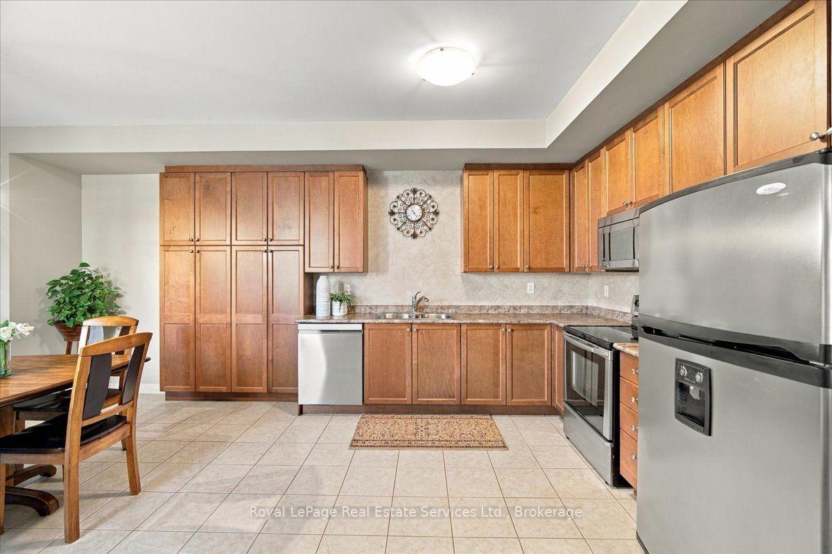Photo 13 of 5569 Waterwind Crescent, Mississauga, Churchill Meadows — HOMEH