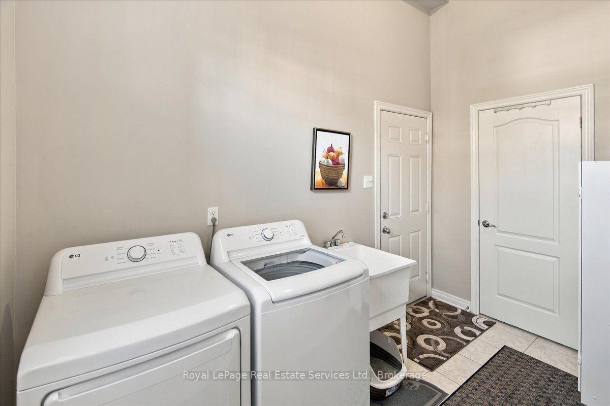 Photo 18 of 5569 Waterwind Crescent, Mississauga, Churchill Meadows — HOMEH