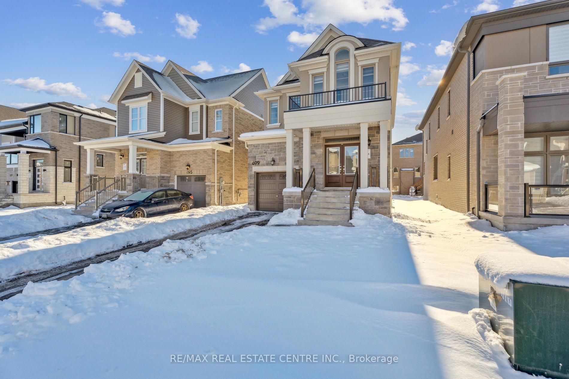 Photo 2 of 699 Newlove Street, Innisfil, Rural Innisfil — HOMEH